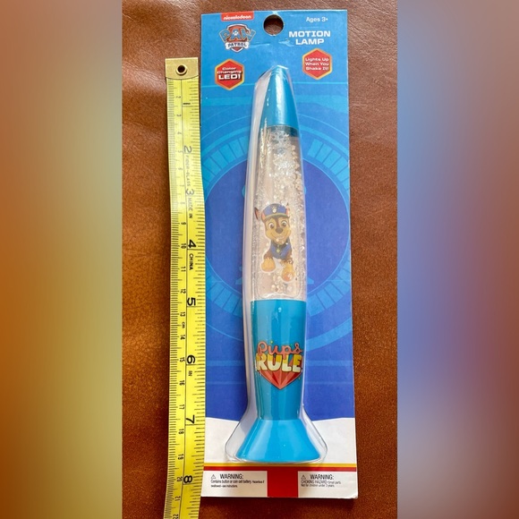 BNWOT! nickelodeon, PAW PATROL, MOTION LAMP,
Color Changing LED! Ages 3+ - Picture 4 of 4